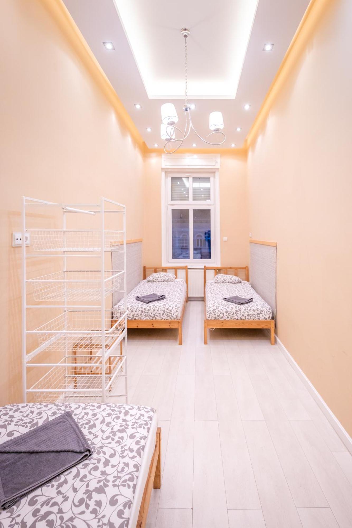 Erzsebet Spa Apartment for Groups SAUNA/JACUZZI/STEAM Budapest Bagian luar foto